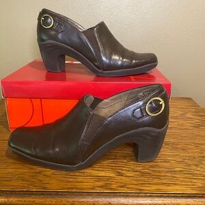 Aerosoles Saber Saw Bootie, Brown, Size 7.5M, Gently Worn